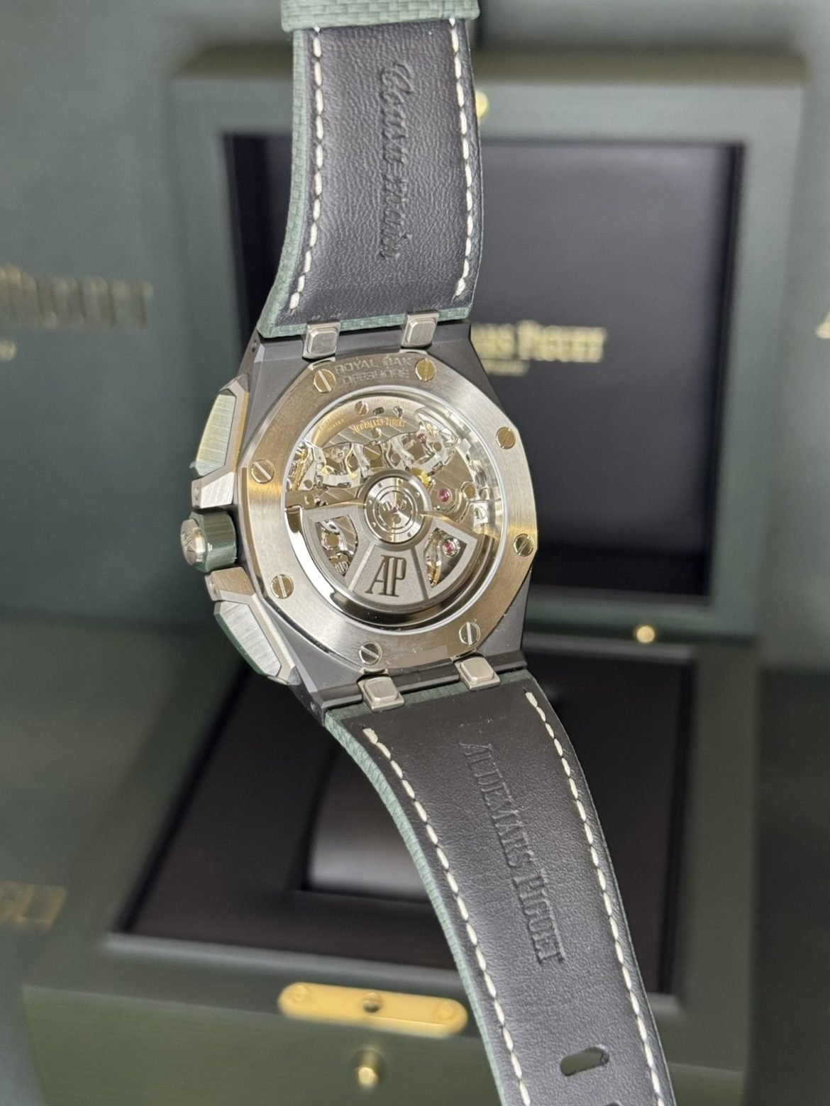 Audemars Piguet Royal Oak Offshore Chronograph 43 «Green Ceramic» - Image 7