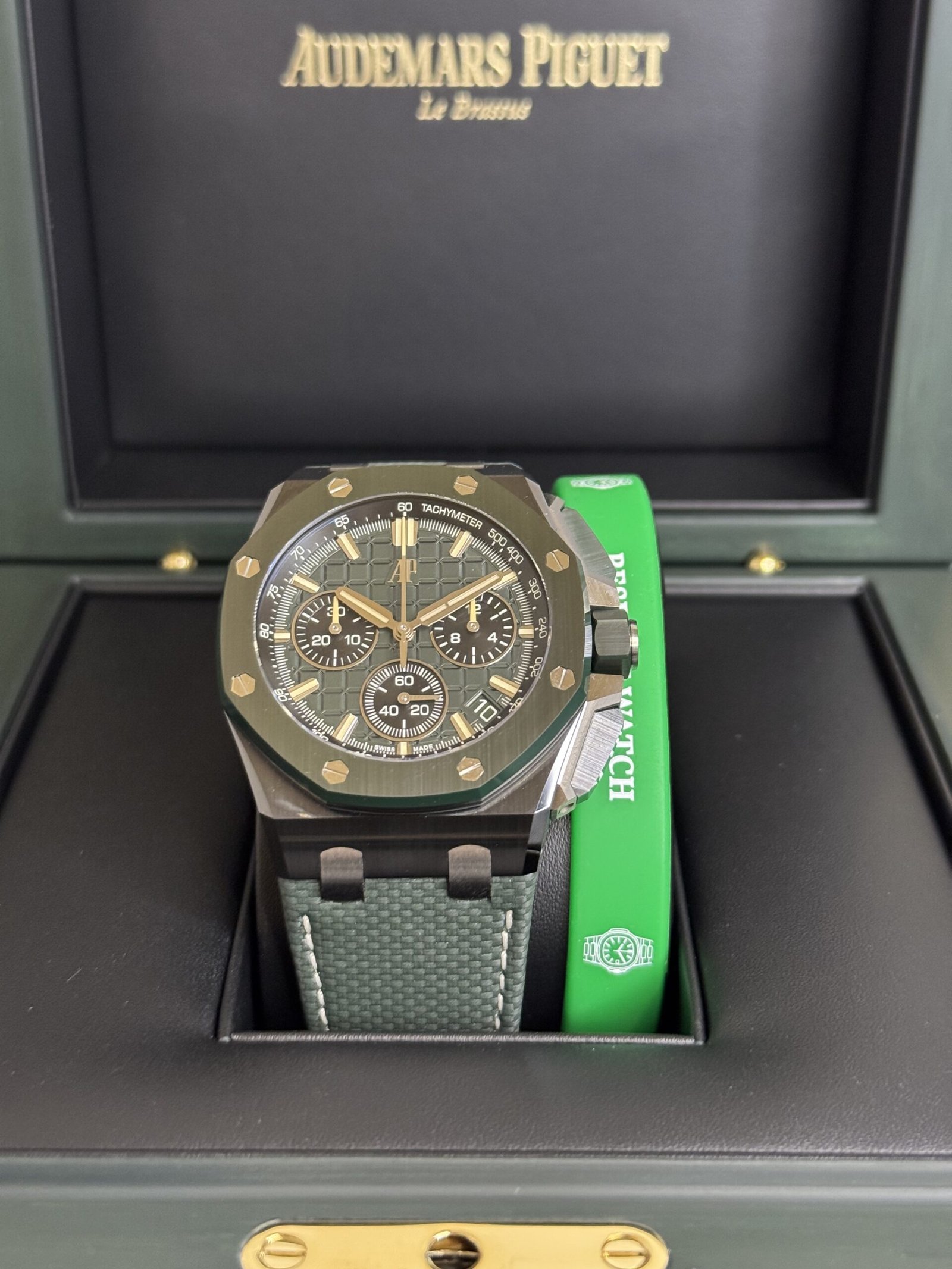 Audemars Piguet Royal Oak Offshore Chronograph 43 «Green Ceramic» - Image 2