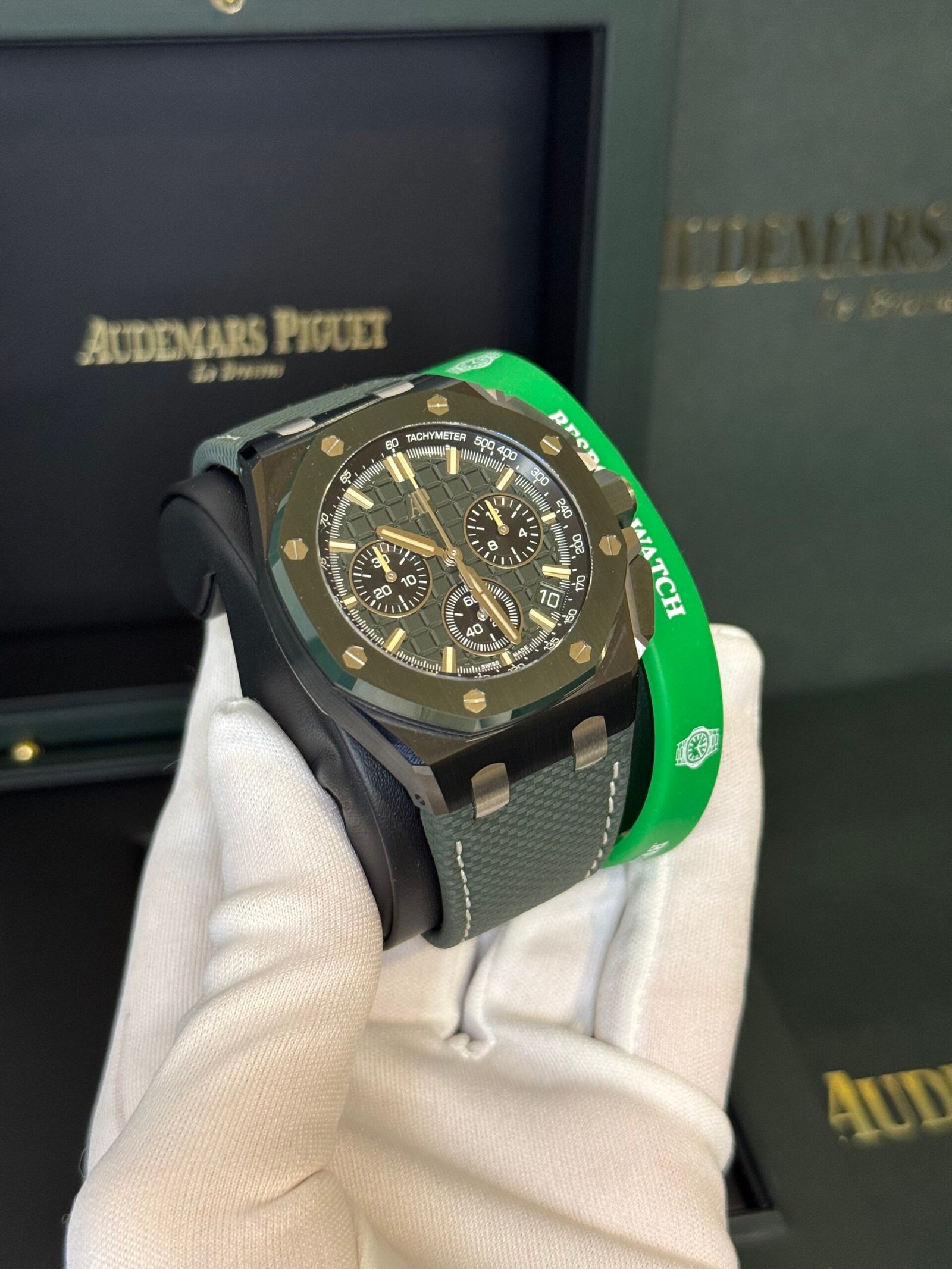 Audemars Piguet Royal Oak Offshore Chronograph 43 «Green Ceramic» - Image 5