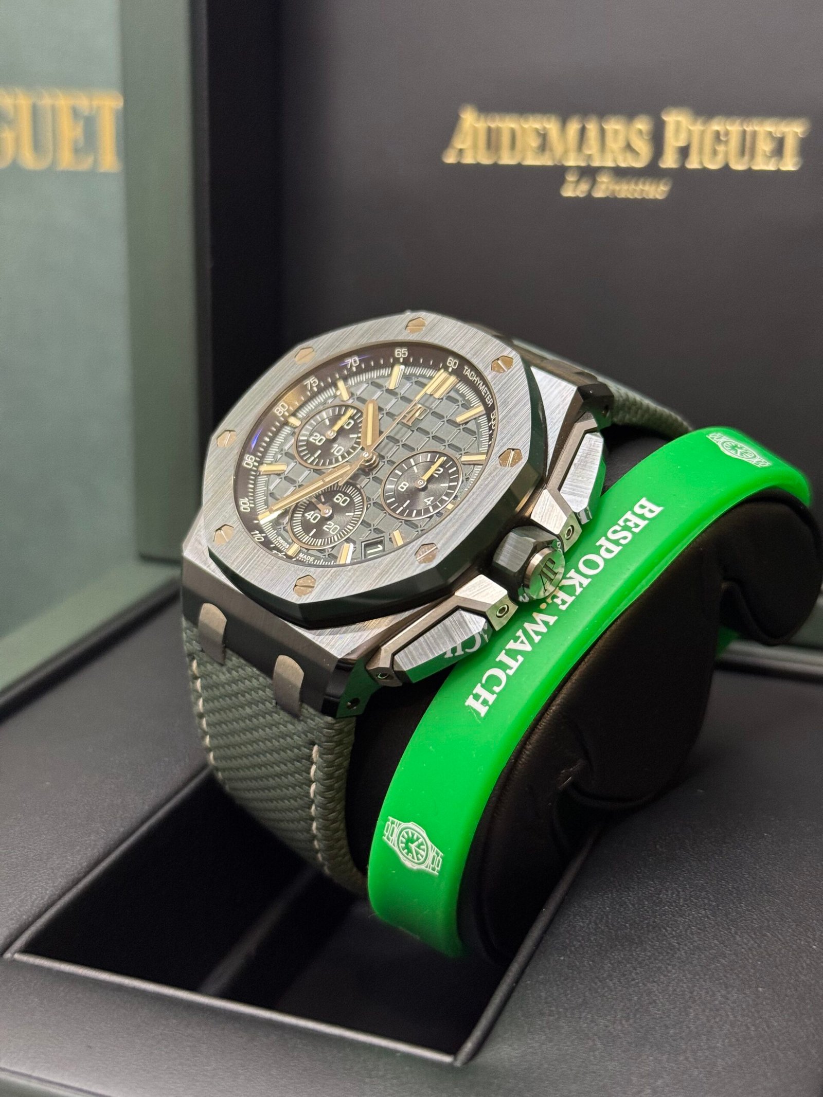 Audemars Piguet Royal Oak Offshore Chronograph 43 «Green Ceramic» - Image 8